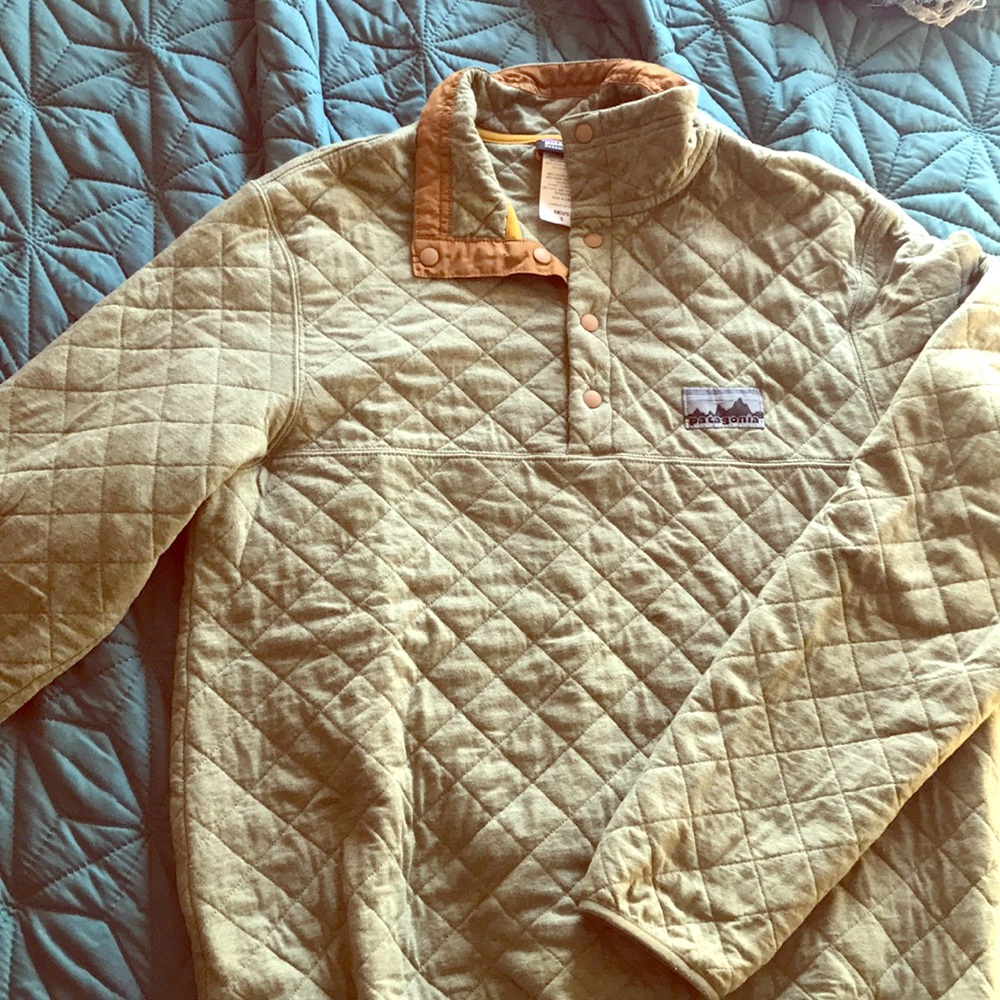 Patagonia Quilted Pullover Olive